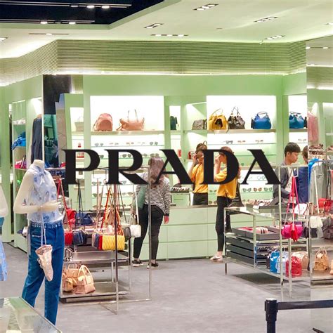 prada outlets hong kong